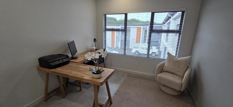 3 Bedroom Property for Sale in Westbrook KwaZulu-Natal