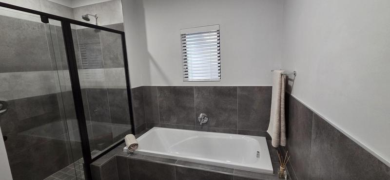 3 Bedroom Property for Sale in Westbrook KwaZulu-Natal