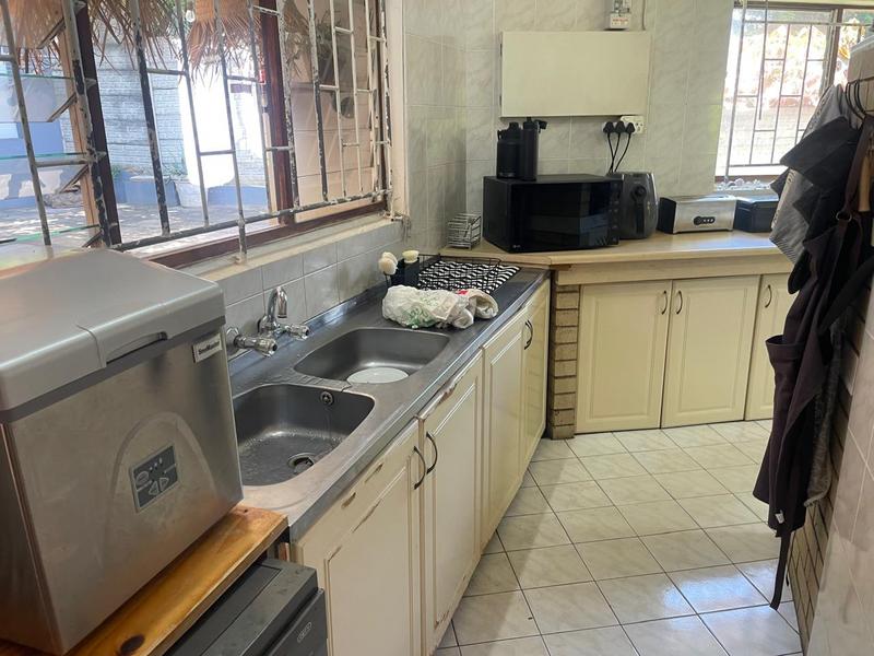 To Let 4 Bedroom Property for Rent in Salt Rock KwaZulu-Natal