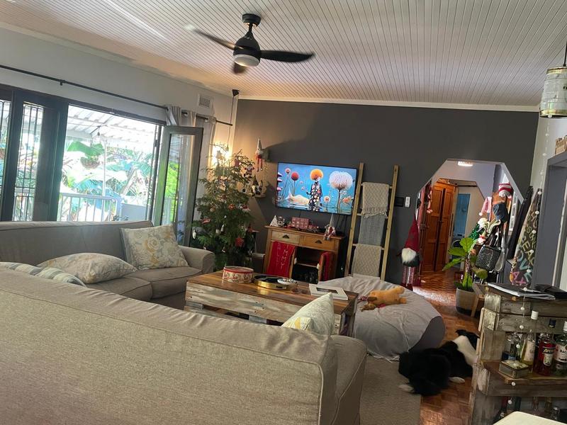 To Let 4 Bedroom Property for Rent in Salt Rock KwaZulu-Natal