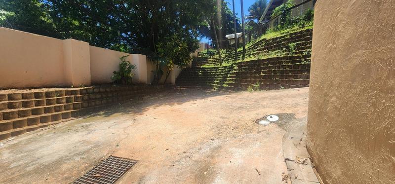 To Let 2 Bedroom Property for Rent in Umkomaas KwaZulu-Natal