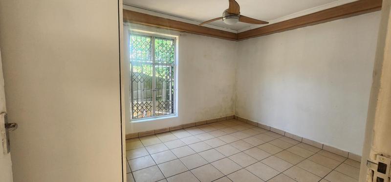 To Let 2 Bedroom Property for Rent in Umkomaas KwaZulu-Natal