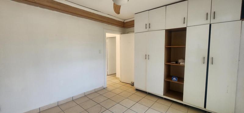 To Let 2 Bedroom Property for Rent in Umkomaas KwaZulu-Natal