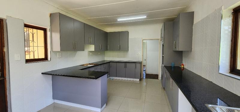 To Let 3 Bedroom Property for Rent in Scottburgh KwaZulu-Natal