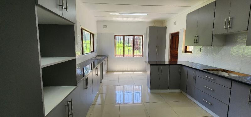 To Let 3 Bedroom Property for Rent in Scottburgh KwaZulu-Natal