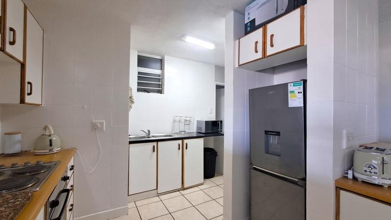 To Let 6 Bedroom Property for Rent in Margate KwaZulu-Natal