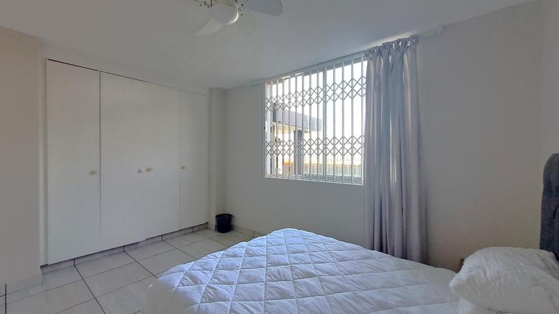 To Let 6 Bedroom Property for Rent in Margate KwaZulu-Natal