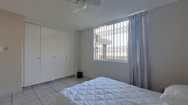 To Let 6 Bedroom Property for Rent in Margate KwaZulu-Natal