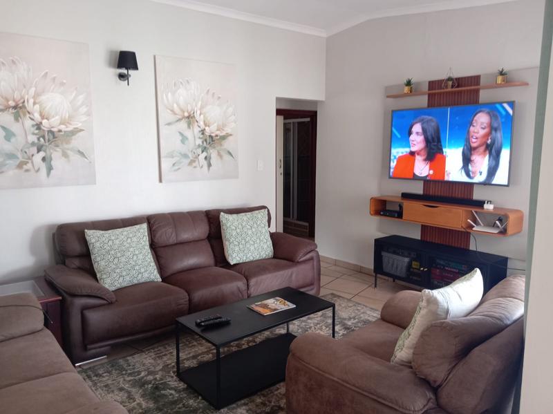 To Let 4 Bedroom Property for Rent in Ramsgate KwaZulu-Natal