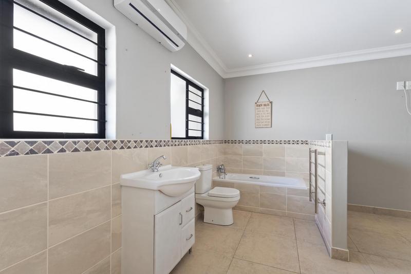 4 Bedroom Property for Sale in Ramsgate KwaZulu-Natal