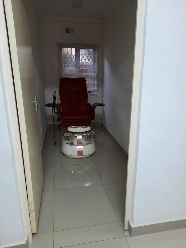 To Let commercial Property for Rent in Malvern KwaZulu-Natal