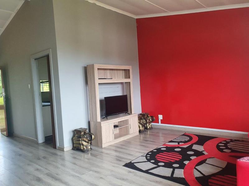 To Let 2 Bedroom Property for Rent in Umtentweni KwaZulu-Natal