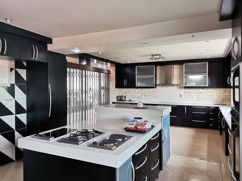 4 Bedroom Property for Sale in Naidooville KwaZulu-Natal