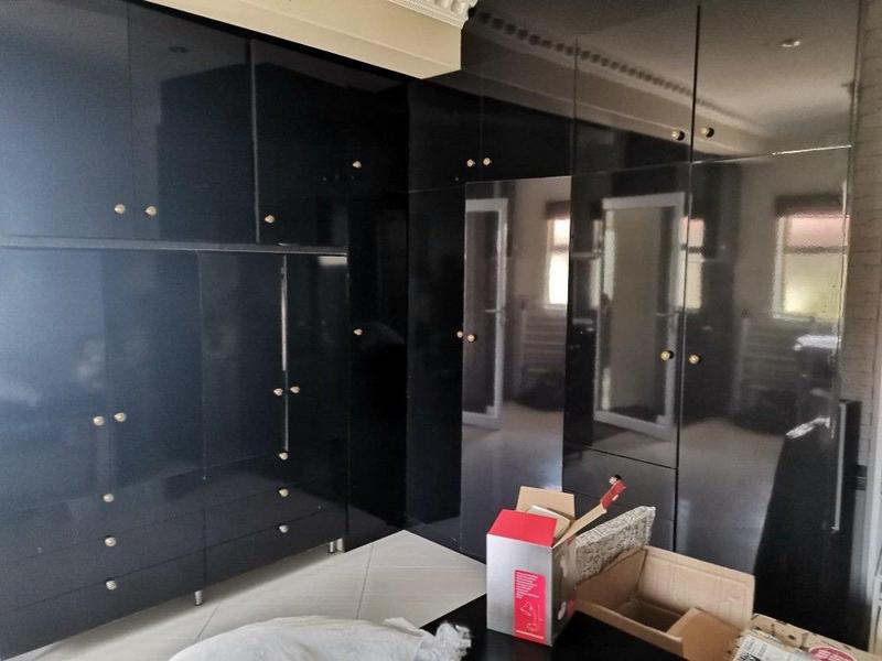 4 Bedroom Property for Sale in Naidooville KwaZulu-Natal