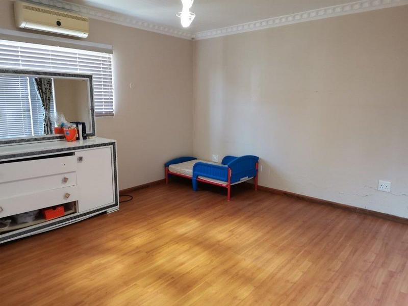 4 Bedroom Property for Sale in Naidooville KwaZulu-Natal