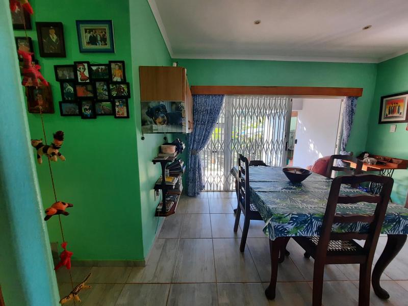 3 Bedroom Property for Sale in Leisure Bay KwaZulu-Natal