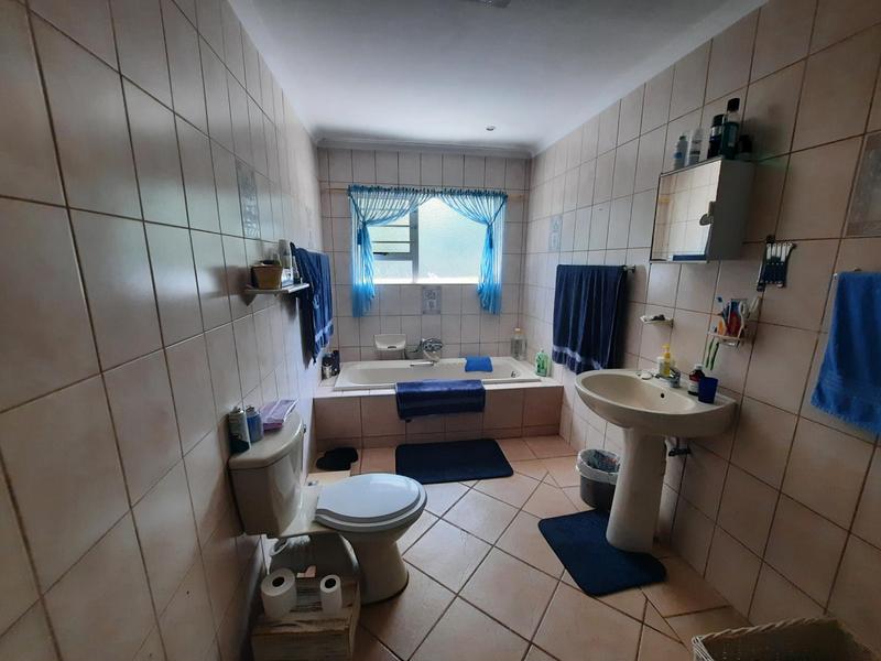 3 Bedroom Property for Sale in Leisure Bay KwaZulu-Natal
