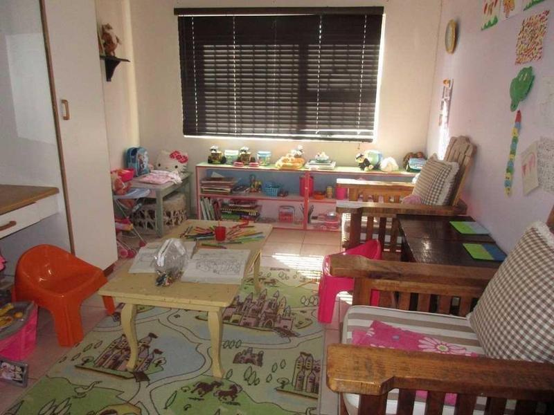 5 Bedroom Property for Sale in Uvongo KwaZulu-Natal