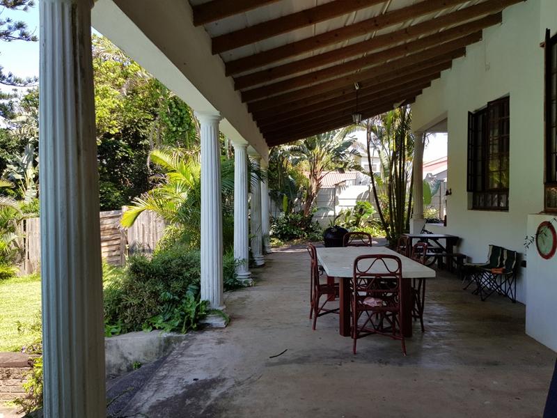 6 Bedroom Property for Sale in Umtentweni KwaZulu-Natal