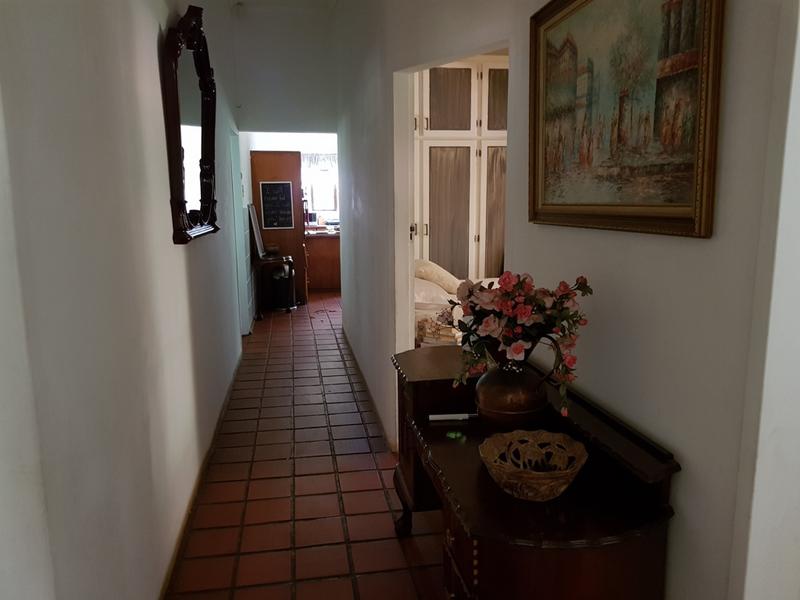 6 Bedroom Property for Sale in Umtentweni KwaZulu-Natal