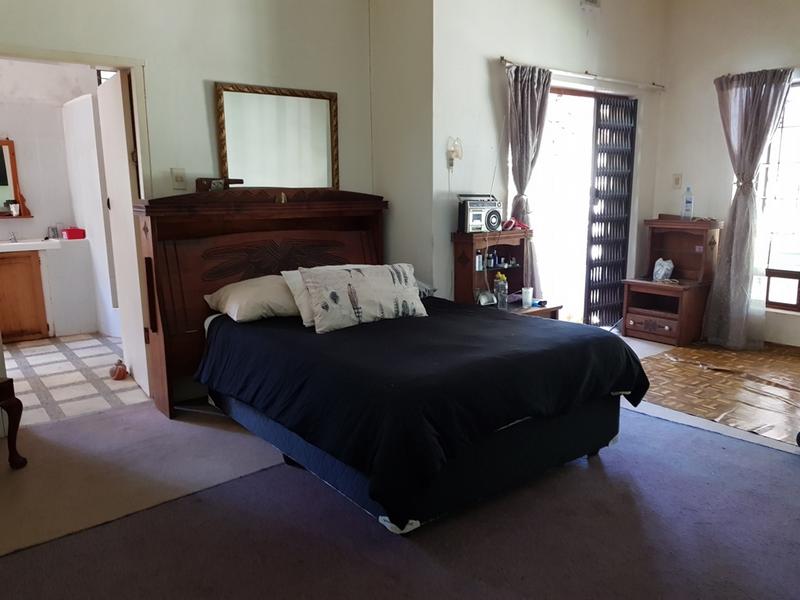 6 Bedroom Property for Sale in Umtentweni KwaZulu-Natal