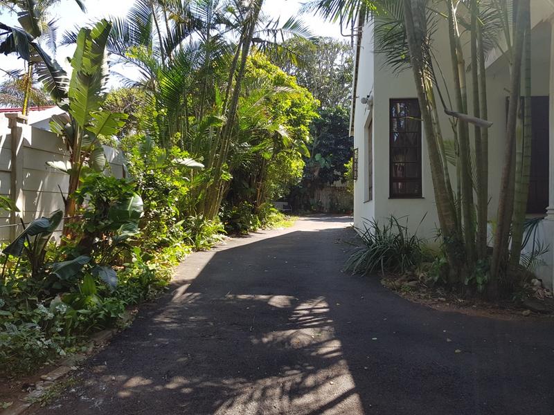 6 Bedroom Property for Sale in Umtentweni KwaZulu-Natal