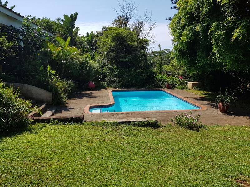 6 Bedroom Property for Sale in Umtentweni KwaZulu-Natal