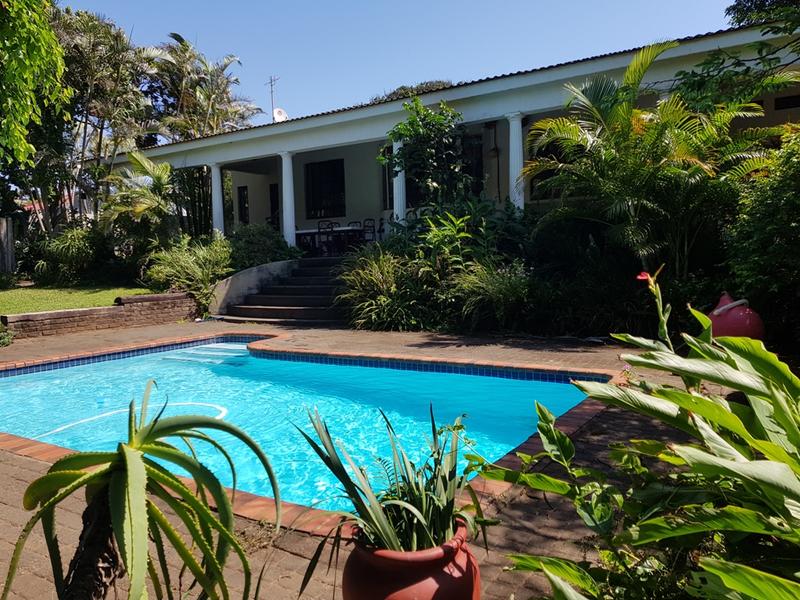6 Bedroom Property for Sale in Umtentweni KwaZulu-Natal