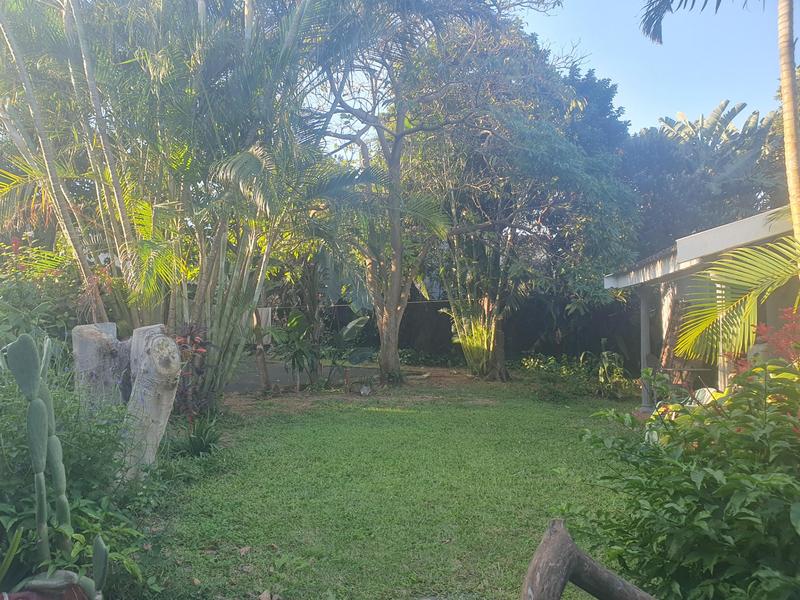 6 Bedroom Property for Sale in Umtentweni KwaZulu-Natal