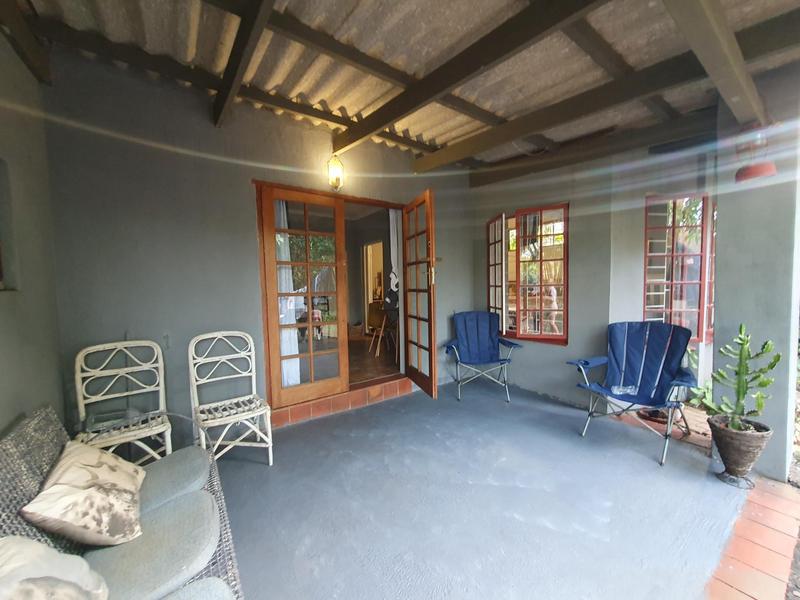 6 Bedroom Property for Sale in Umtentweni KwaZulu-Natal