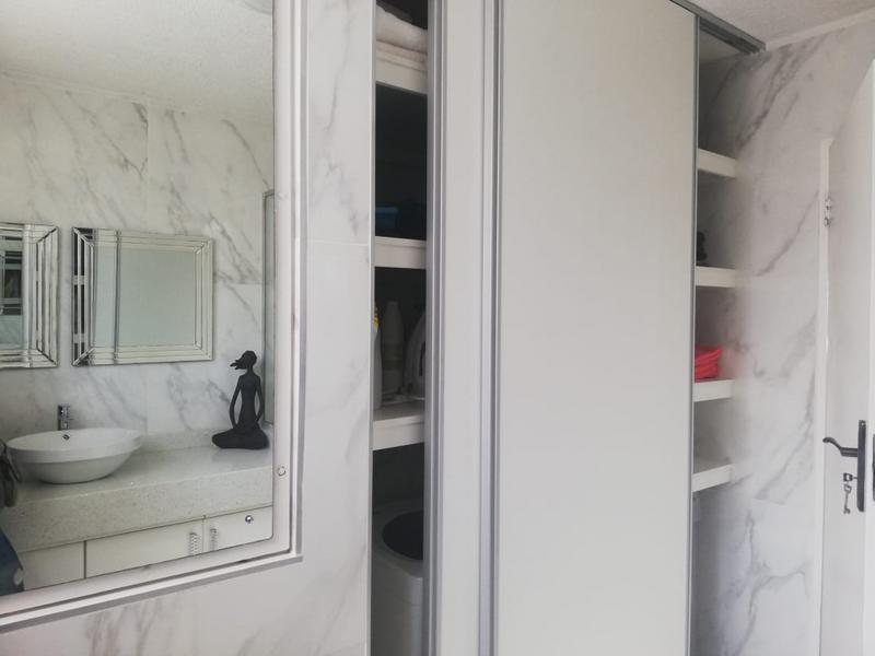 3 Bedroom Property for Sale in Uvongo KwaZulu-Natal