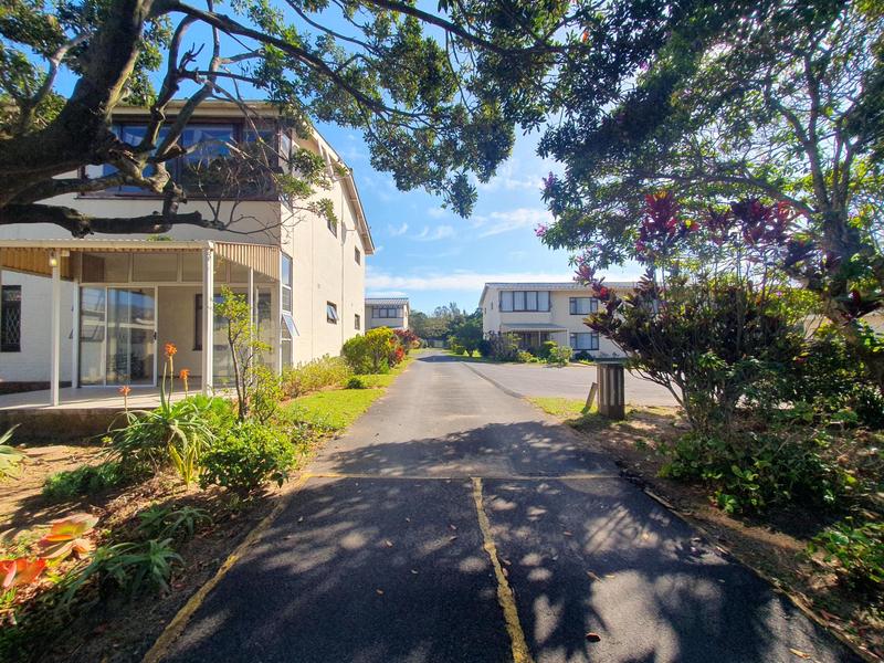 2 Bedroom Property for Sale in Umtentweni KwaZulu-Natal