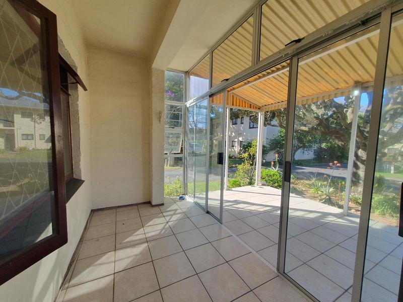 2 Bedroom Property for Sale in Umtentweni KwaZulu-Natal