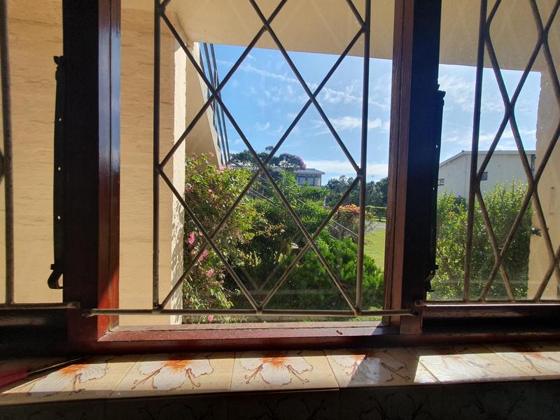 2 Bedroom Property for Sale in Umtentweni KwaZulu-Natal