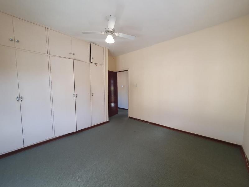 2 Bedroom Property for Sale in Umtentweni KwaZulu-Natal