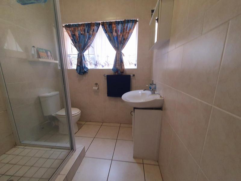 2 Bedroom Property for Sale in Sea Park KwaZulu-Natal