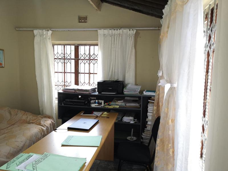 2 Bedroom Property for Sale in Umlazi KwaZulu-Natal