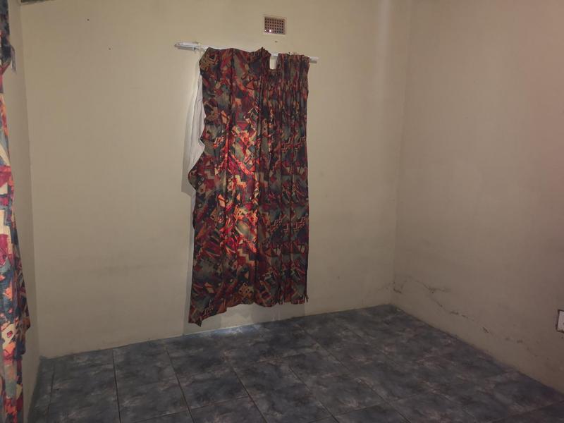 2 Bedroom Property for Sale in Umlazi KwaZulu-Natal