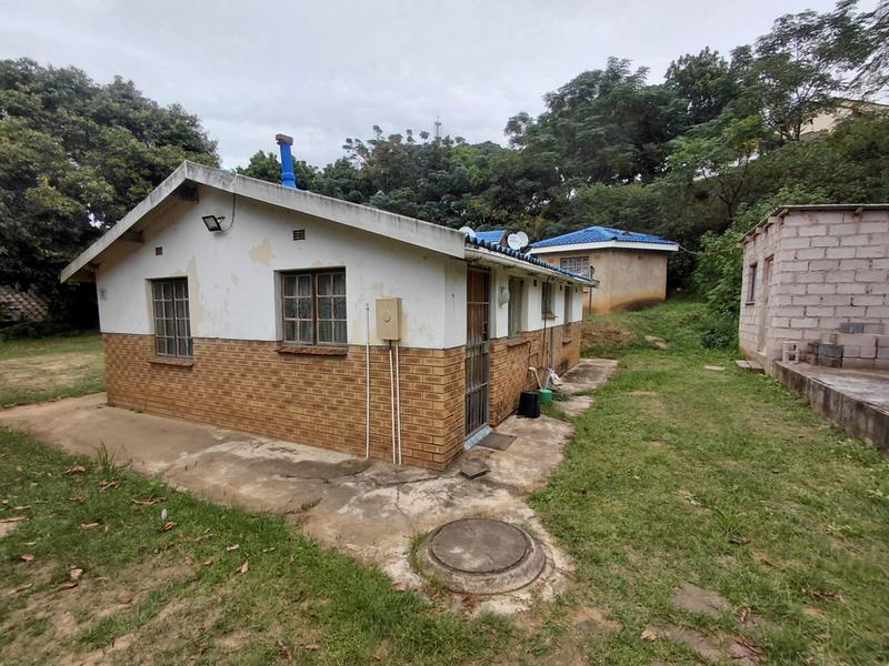 2 Bedroom Property for Sale in Umlazi KwaZulu-Natal