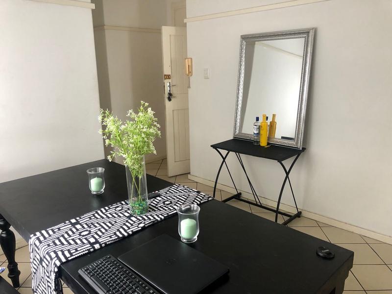 To Let 1 Bedroom Property for Rent in Glenwood KwaZulu-Natal