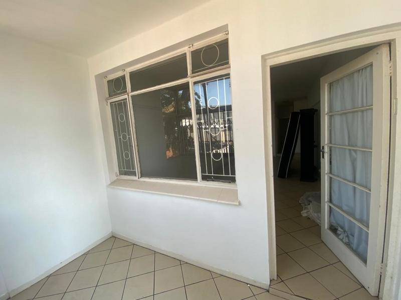 To Let 1 Bedroom Property for Rent in Glenwood KwaZulu-Natal