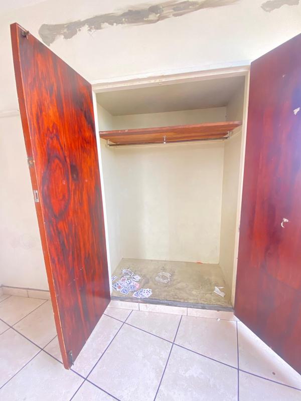 2 Bedroom Property for Sale in Esplanade KwaZulu-Natal