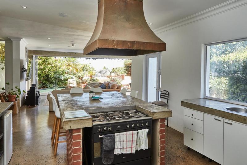 5 Bedroom Property for Sale in Morningside KwaZulu-Natal