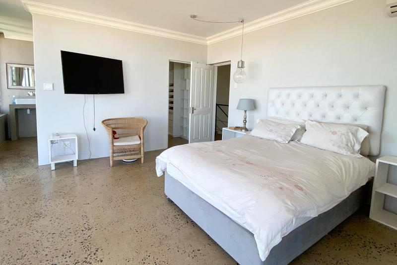5 Bedroom Property for Sale in Morningside KwaZulu-Natal