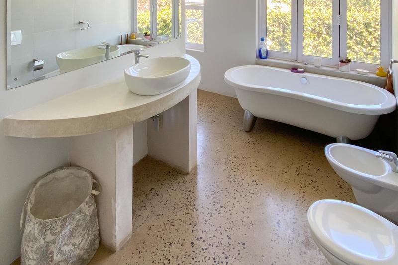 5 Bedroom Property for Sale in Morningside KwaZulu-Natal