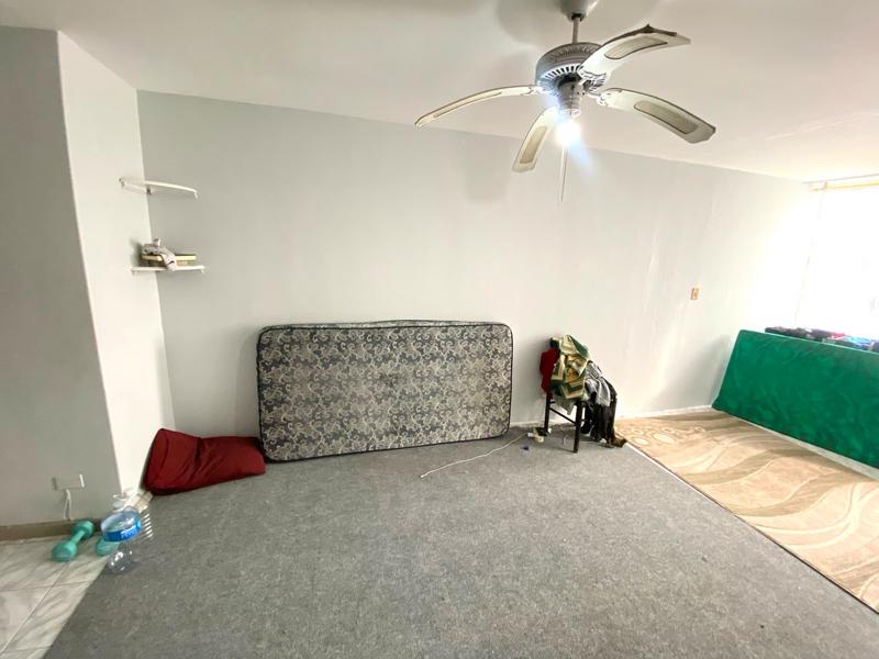 1 Bedroom Property for Sale in North Beach KwaZulu-Natal