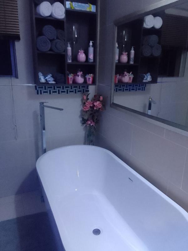 2 Bedroom Property for Sale in Grove End KwaZulu-Natal