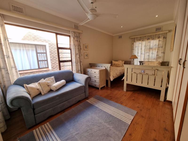 4 Bedroom Property for Sale in Hibberdene KwaZulu-Natal