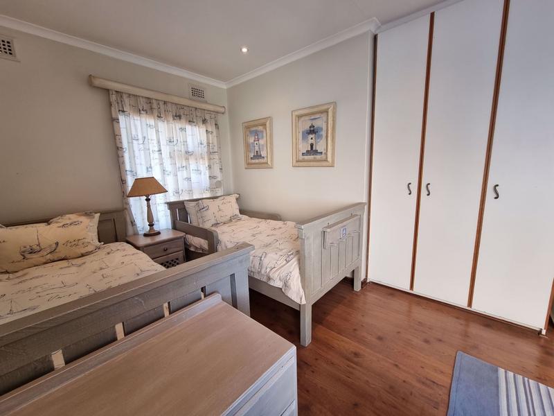 4 Bedroom Property for Sale in Hibberdene KwaZulu-Natal