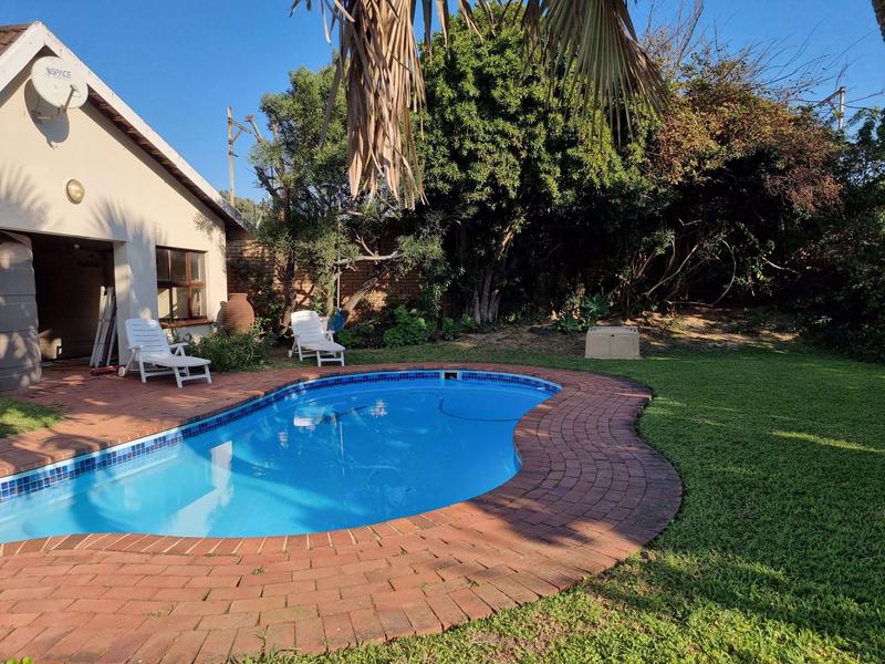 4 Bedroom Property for Sale in Hibberdene KwaZulu-Natal